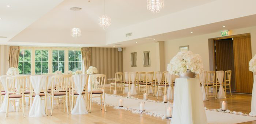 apartment-architecture-ceiling-1035665-700×529 apartment-architecture-ceiling-1035665-700x529